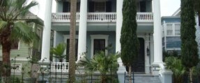 About the Silk Stocking District
